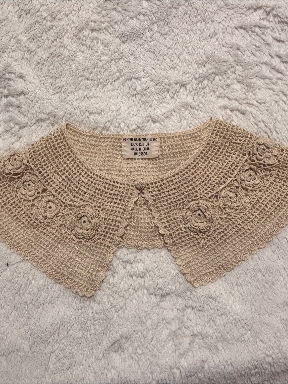 Vintage Beige Crochet Floral Capelet Crocheted Collar